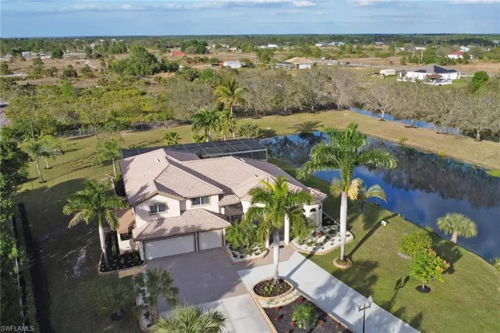 3885 52nd Ave Ne, Naples, Florida 34120