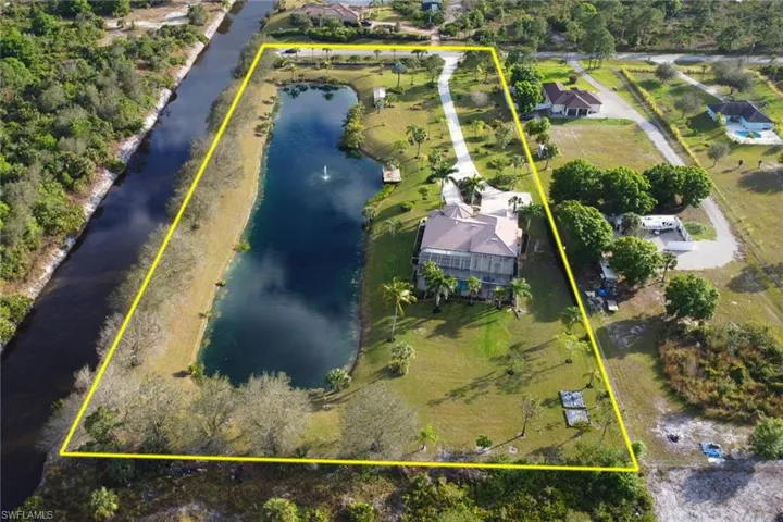 3885 52nd Ave Ne, Naples, Florida 34120