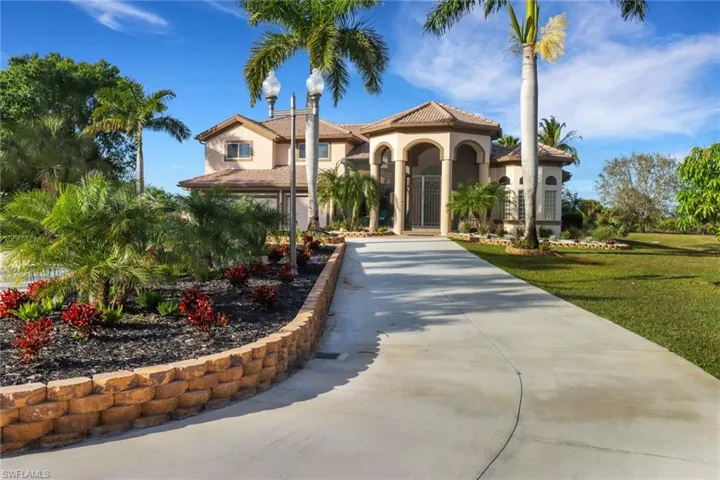 3885 52nd Ave Ne, Naples, Florida 34120