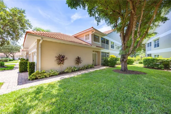 5350 Andover Dr 202, Naples, Florida 34110