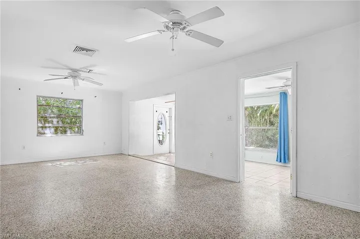 81 Glenmont Dr W, North Fort Myers, Florida 33917