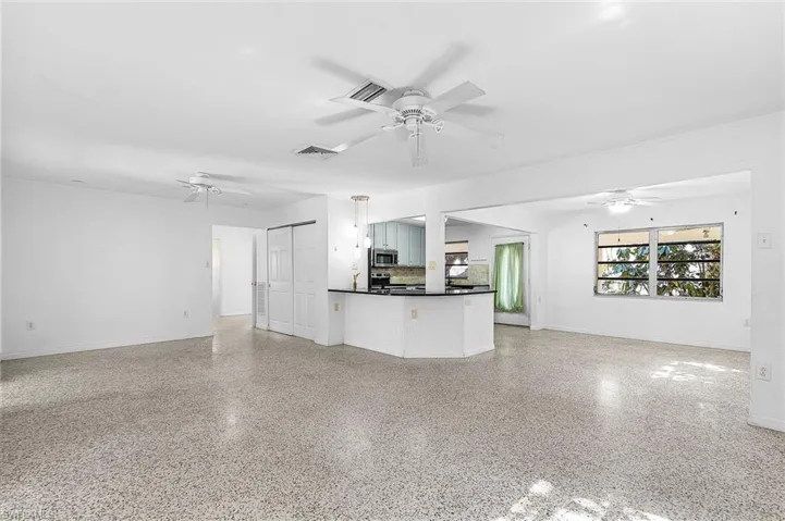 81 Glenmont Dr W, North Fort Myers, Florida 33917