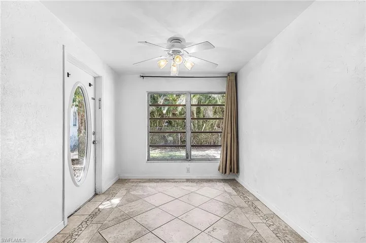 81 Glenmont Dr W, North Fort Myers, Florida 33917