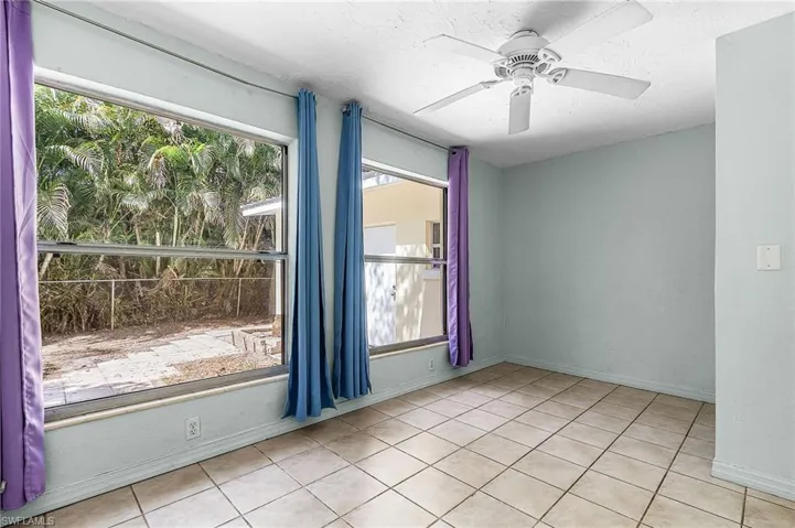 81 Glenmont Dr W, North Fort Myers, Florida 33917