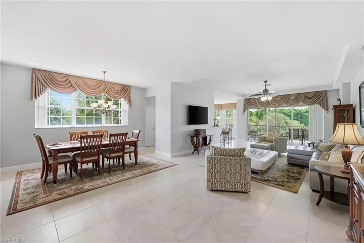 4620 Winged Foot Ct 201, Naples, Florida 34112