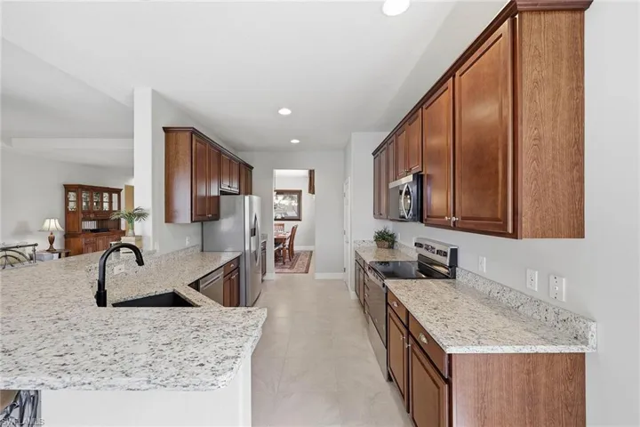 4620 Winged Foot Ct 201, Naples, Florida 34112