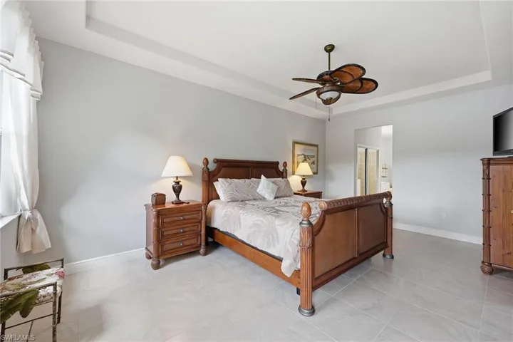 4620 Winged Foot Ct 201, Naples, Florida 34112