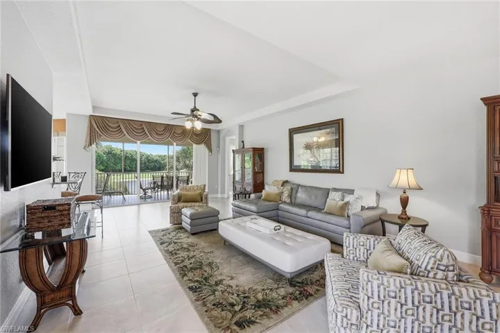 4620 Winged Foot Ct 201, Naples, Florida 34112