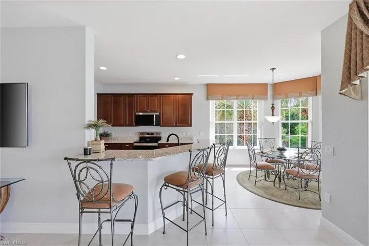4620 Winged Foot Ct 201, Naples, Florida 34112