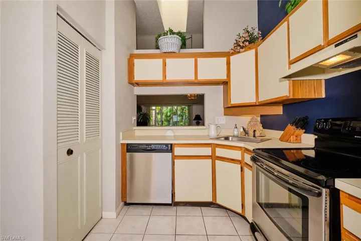 9627  Windsor Club  CIR, Fort Myers, FL 33905