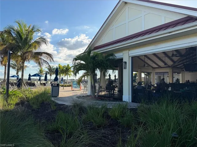 This is the bunker bar. Casual dining on the golf course with a private pool for Country Club members only