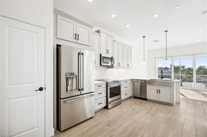 1620 Seahaven Dr unit 408 ~ Ready Now