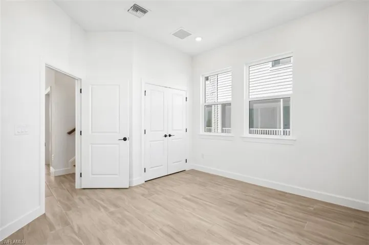 1620 Seahaven Dr unit 408 ~ Ready Now
