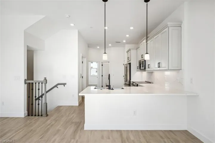 1620 Seahaven Dr unit 408 ~ Ready Now
