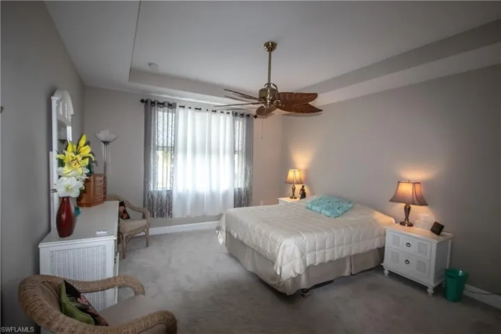 15'6" x 13' Primary Bedroom