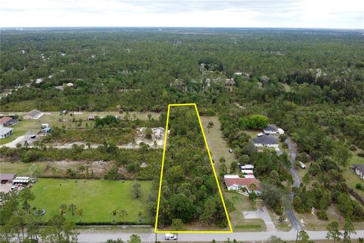 3229 4th AVE NE, NAPLES FL 34120