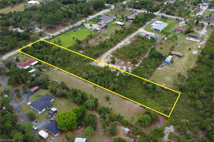 3229 4th AVE NE, NAPLES FL 34120
