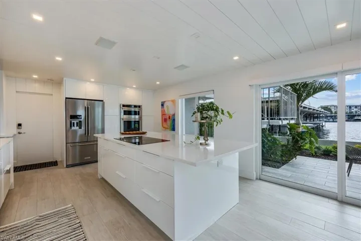 1100 8th Ave S 123f, Naples, Florida 34102