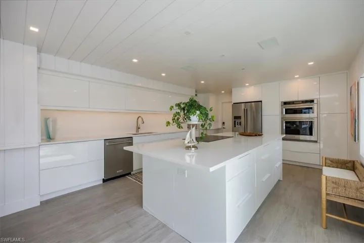 1100 8th Ave S 123f, Naples, Florida 34102