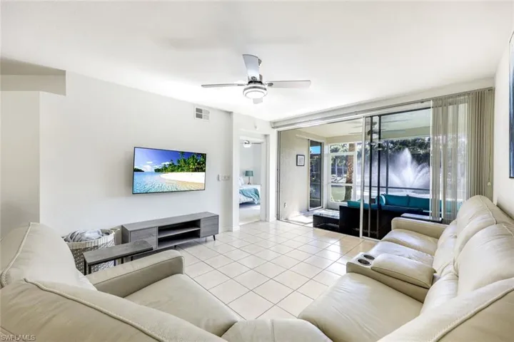 And just off the spacious lanai is a soothing fountain!