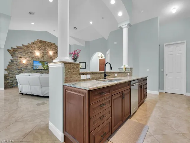 3847  Hopevale  ST, Fort Myers, FL 33905