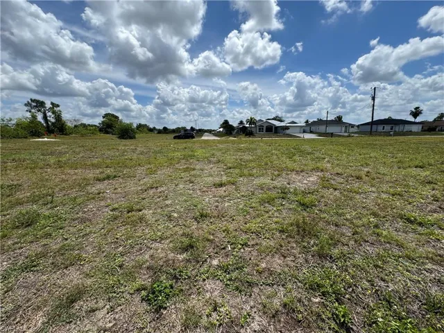 2632 Ne 20th Ct, Cape Coral, Florida 33909