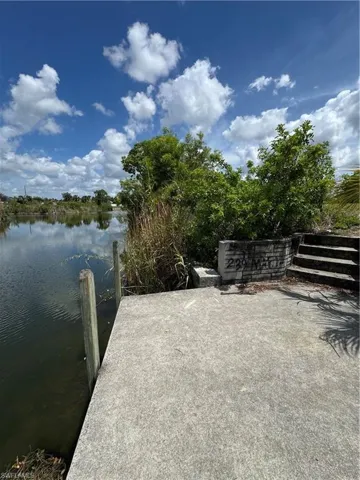 2632 Ne 20th Ct, Cape Coral, Florida 33909