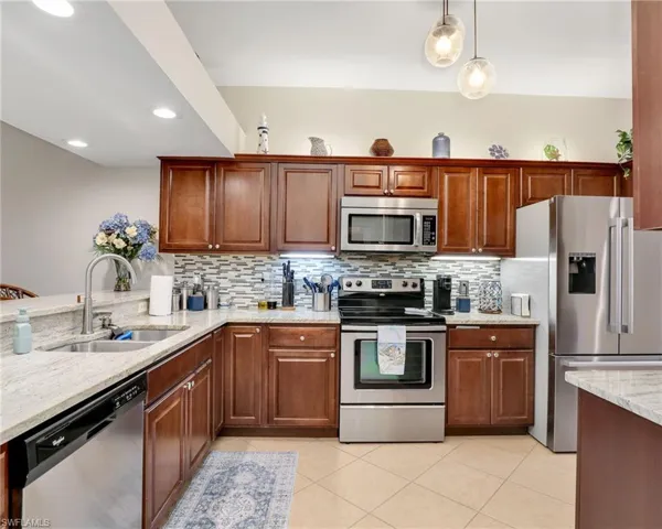 6790  Beach Resort  DR, Naples, FL 34114