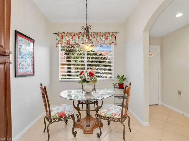 6790  Beach Resort  DR, Naples, FL 34114