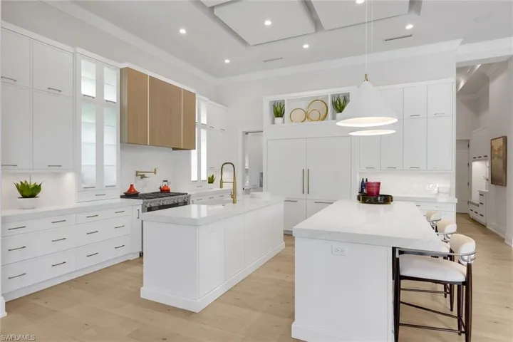 767 Park Shore Dr, Naples, Florida 34103