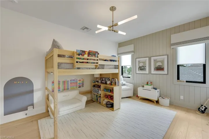 767 Park Shore Dr, Naples, Florida 34103