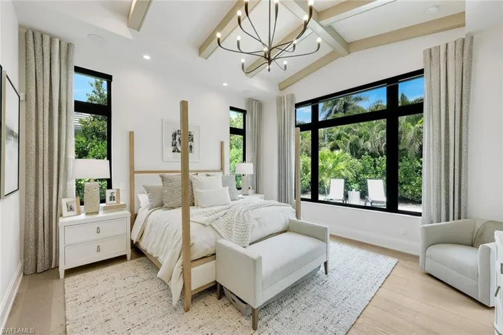 767 Park Shore Dr, Naples, Florida 34103