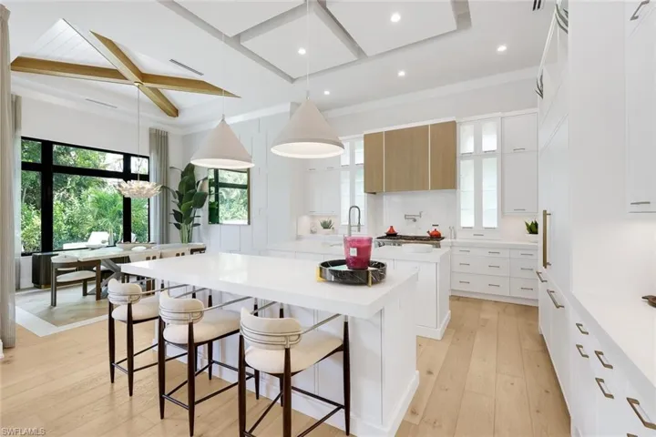 767 Park Shore Dr, Naples, Florida 34103