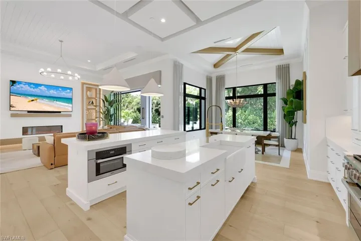 767 Park Shore Dr, Naples, Florida 34103