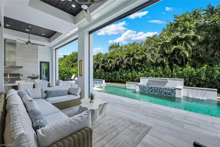 767 Park Shore Dr, Naples, Florida 34103