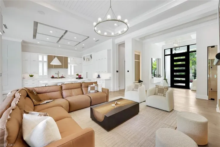 767 Park Shore Dr, Naples, Florida 34103