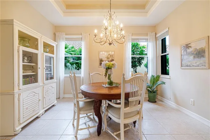 Tray ceiling
