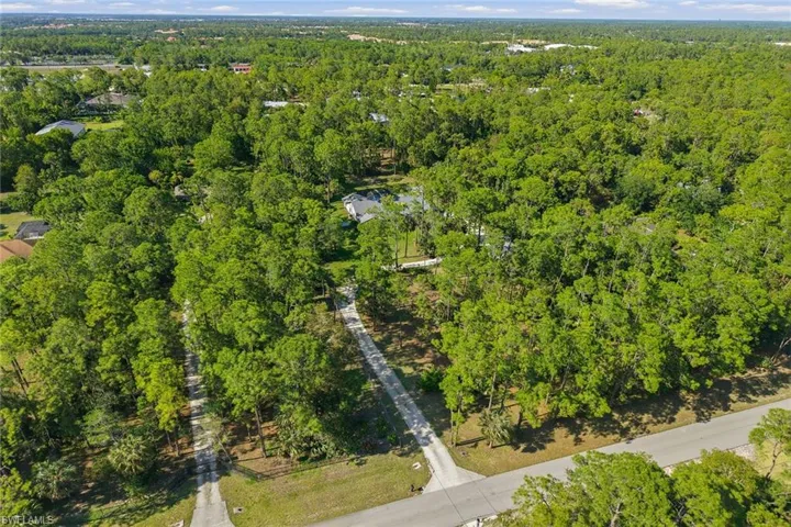 3731  5th NW AVE, Naples, FL 34120