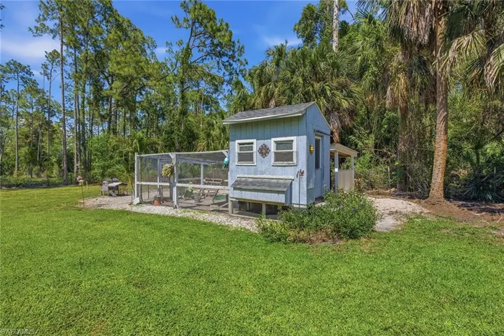 3731  5th NW AVE, Naples, FL 34120