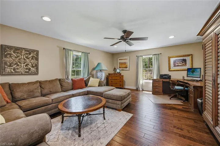 3731  5th NW AVE, Naples, FL 34120