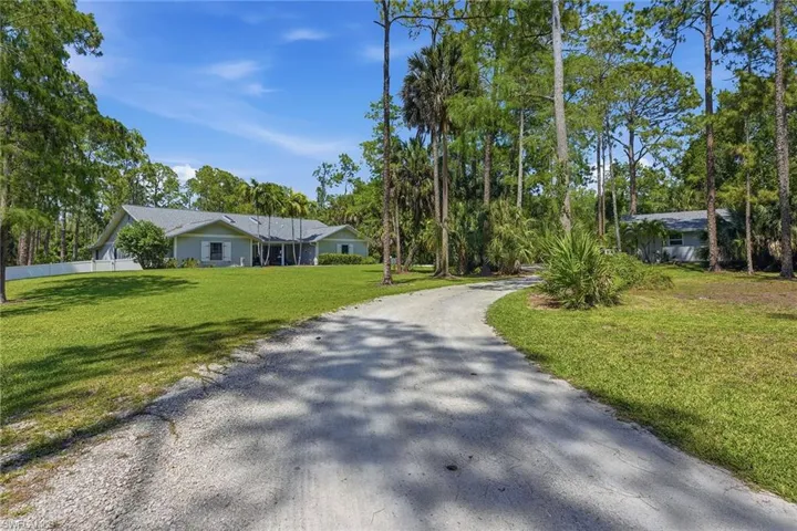 3731  5th NW AVE, Naples, FL 34120