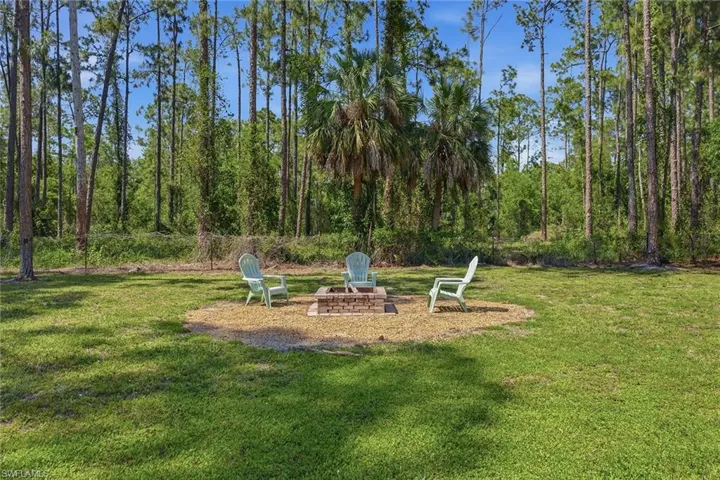 3731  5th NW AVE, Naples, FL 34120