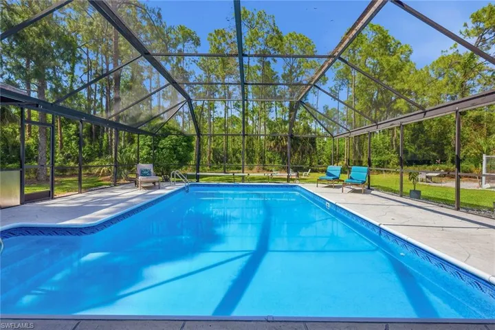 3731  5th NW AVE, Naples, FL 34120