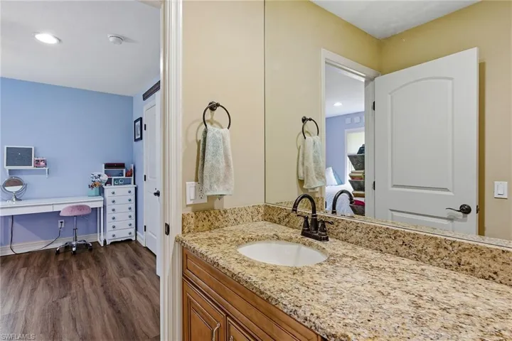 3731  5th NW AVE, Naples, FL 34120