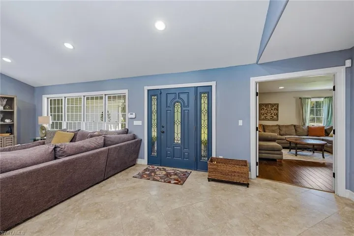 3731  5th NW AVE, Naples, FL 34120