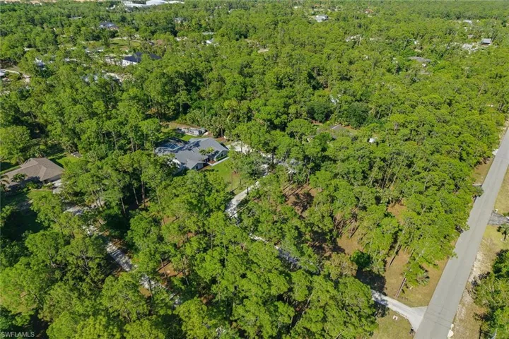 3731  5th NW AVE, Naples, FL 34120
