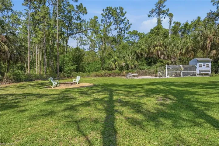 3731  5th NW AVE, Naples, FL 34120