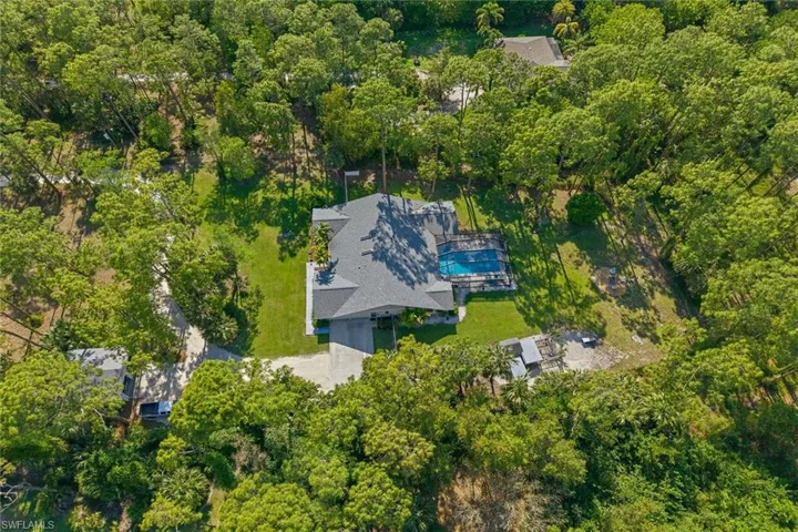 3731  5th NW AVE, Naples, FL 34120