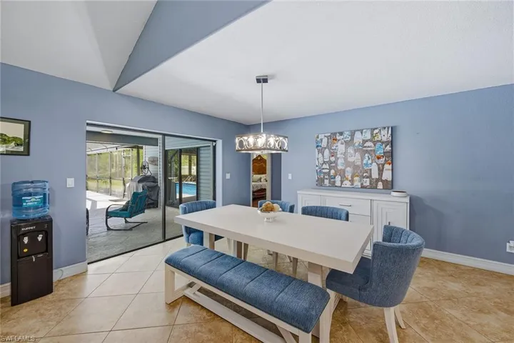 3731  5th NW AVE, Naples, FL 34120