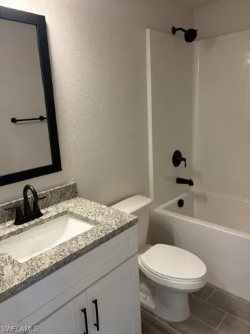 2049 NE 24th  TER, Cape Coral, FL 33909